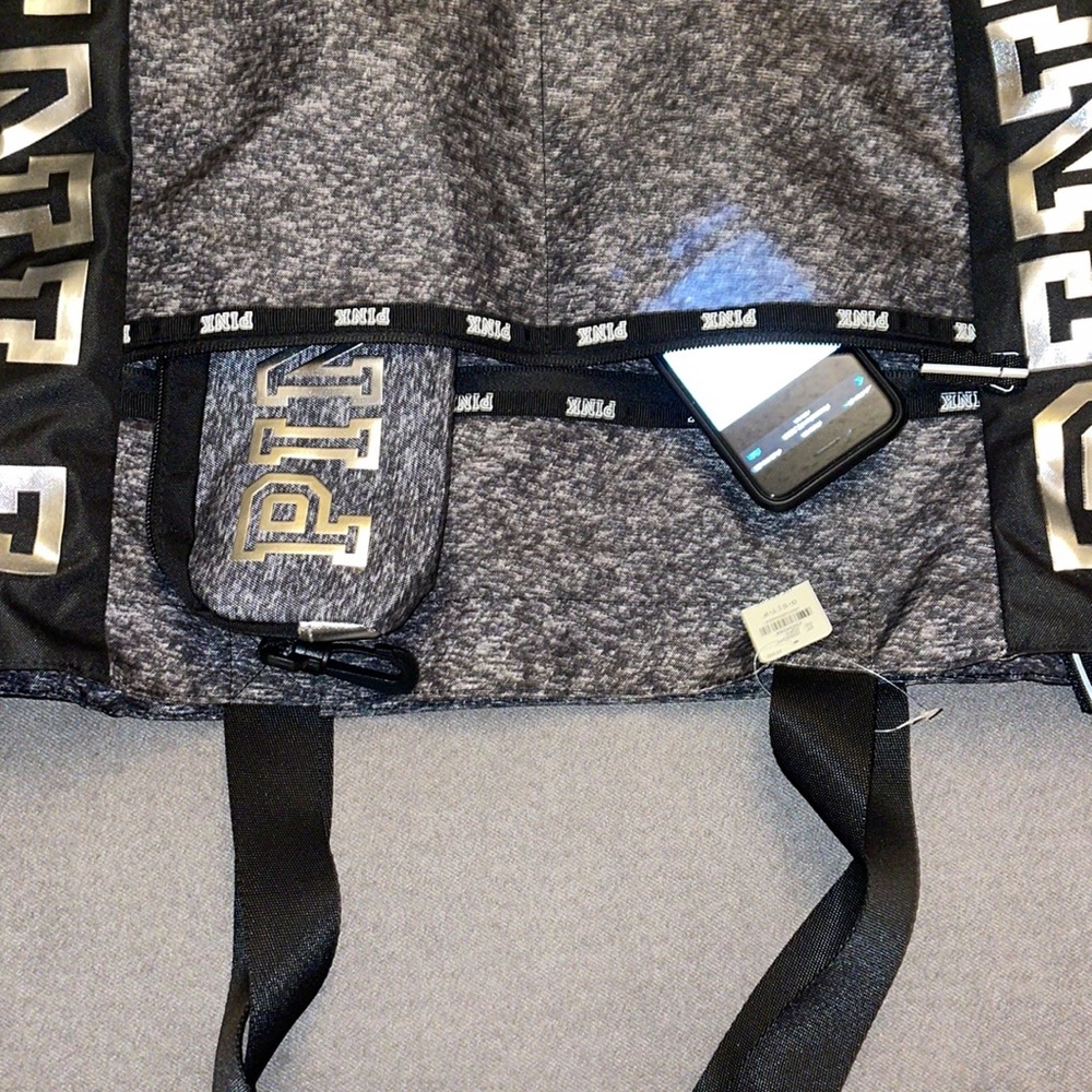 NWT.  Victoria’s Secret Pink Bling Foil Logo Tote Bag + Make-up case. - Picture 3 of 10